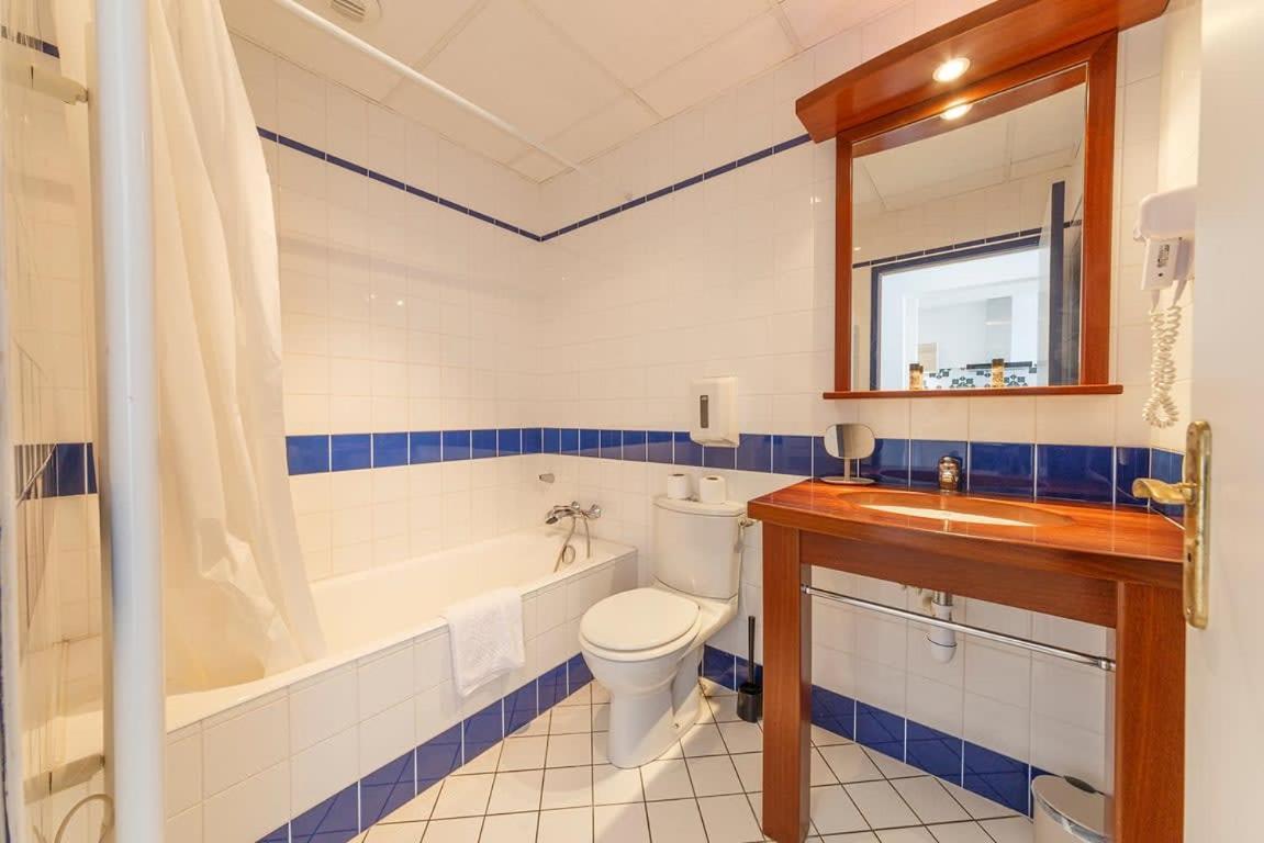 Les Pieds Dans L'Eau - Appartment 2 - Vue Mer Канкаль Экстерьер фото