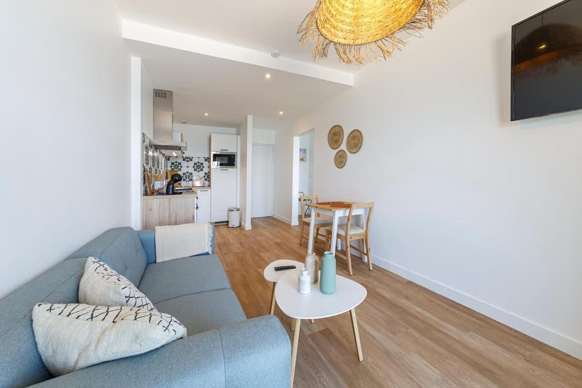 Les Pieds Dans L'Eau - Appartment 2 - Vue Mer Канкаль Экстерьер фото